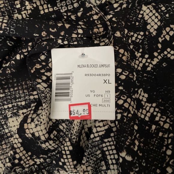 Romper - Picture 2 of 2